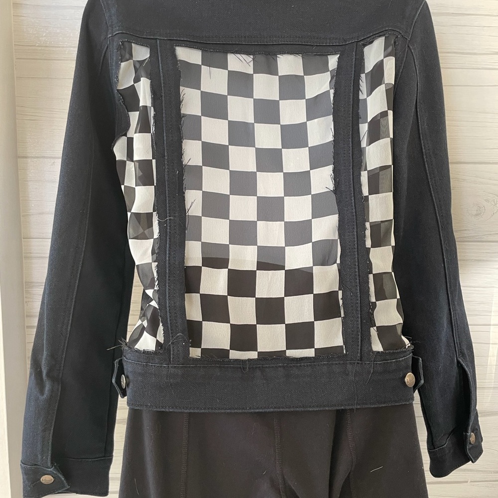 Black lightweight denim jacket, features black & white checkered design. - Picture 4 of 5